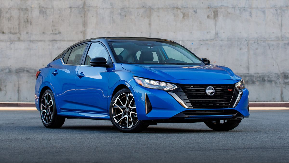 Gabe Rowe Nissan Sentra