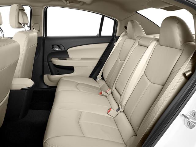 2014 Chrysler 200 4dr Sdn Touring
