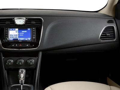 2014 Chrysler 200 4dr Sdn Touring