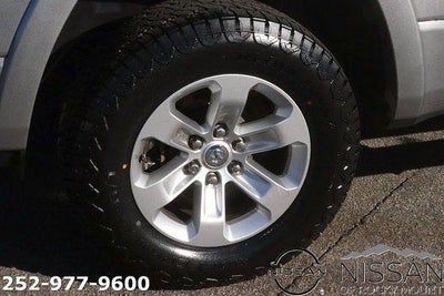 2019 RAM 1500 Laramie 4x4 Crew Cab 5'7" Box