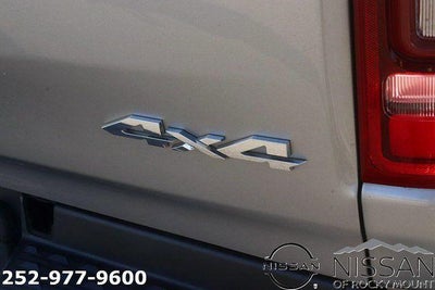 2019 RAM 1500 Laramie 4x4 Crew Cab 5'7" Box