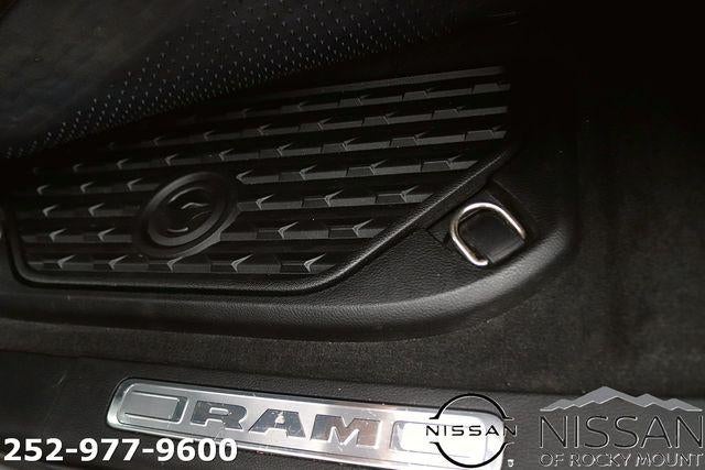 2020 RAM 1500 Laramie 4x4 Crew Cab 6'4" Box