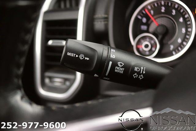 2020 RAM 1500 Laramie 4x4 Crew Cab 6'4" Box