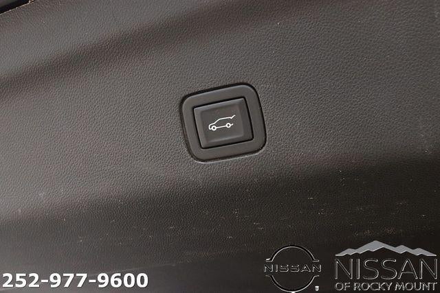 2023 Chevrolet Suburban 2WD Premier