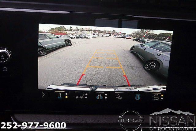 2023 GMC Sierra 1500 Crew Cab Short Box 4-Wheel Drive AT4