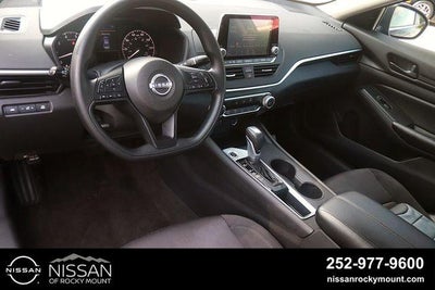 2025 Nissan Altima S FWD