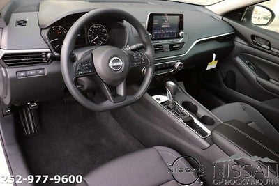 2025 Nissan Altima S FWD