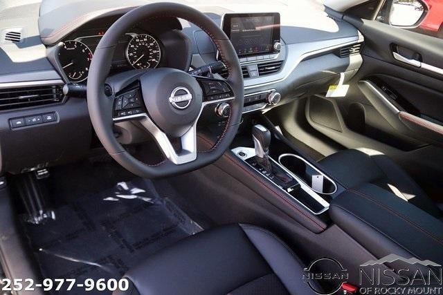 2025 Nissan Altima SR FWD