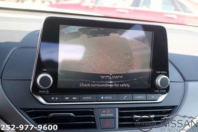 2025 Nissan Altima SR FWD