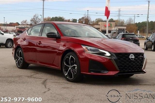 2025 Nissan Altima SR FWD