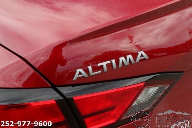 2025 Nissan Altima SR FWD