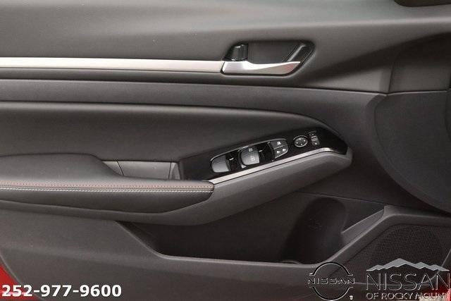 2025 Nissan Altima SR FWD