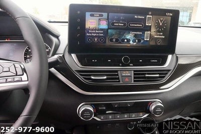 2025 Nissan Altima SR FWD