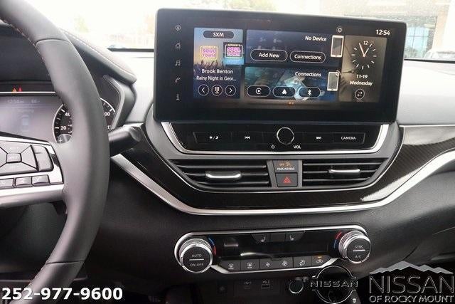 2025 Nissan Altima SR FWD