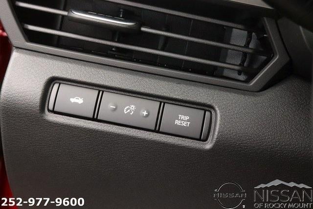 2025 Nissan Altima SR FWD