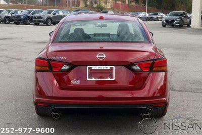 2025 Nissan Altima SR FWD