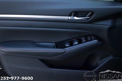 2025 Nissan Altima SR FWD