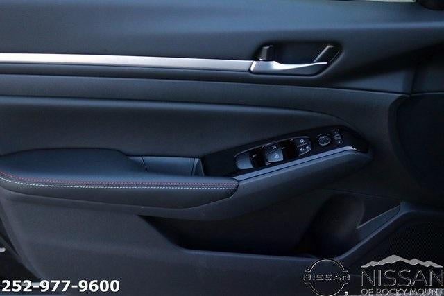 2025 Nissan Altima SR FWD