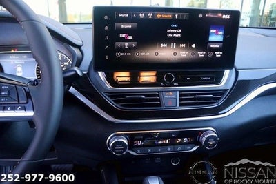 2025 Nissan Altima SR FWD