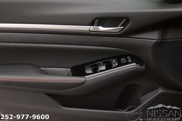 2025 Nissan Altima SR FWD