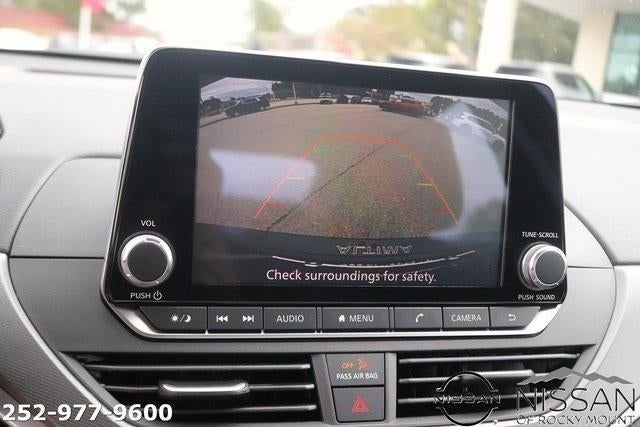 2025 Nissan Altima SR FWD