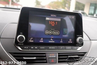 2025 Nissan Altima SR FWD