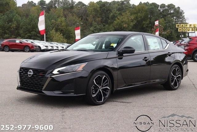 2025 Nissan Altima SR FWD