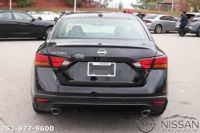 2025 Nissan Altima SR FWD