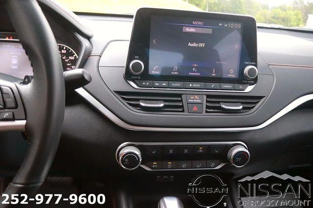 2022 Nissan Altima 2.5 SR AWD Sedan