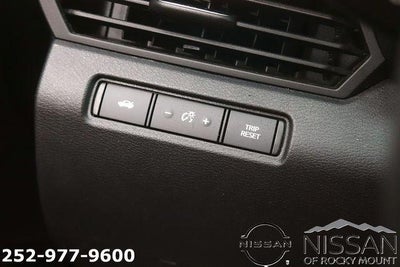 2022 Nissan Altima 2.5 SR AWD Sedan