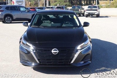 2025 Nissan Altima SV FWD