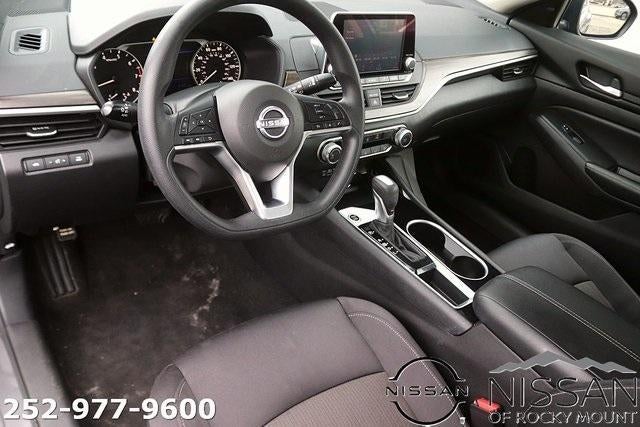 2024 Nissan Altima 2.5 SV Sedan