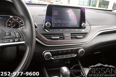 2024 Nissan Altima 2.5 SV Sedan