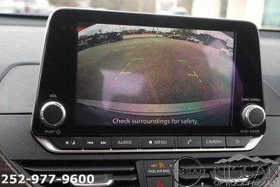 2024 Nissan Altima 2.5 SV Sedan