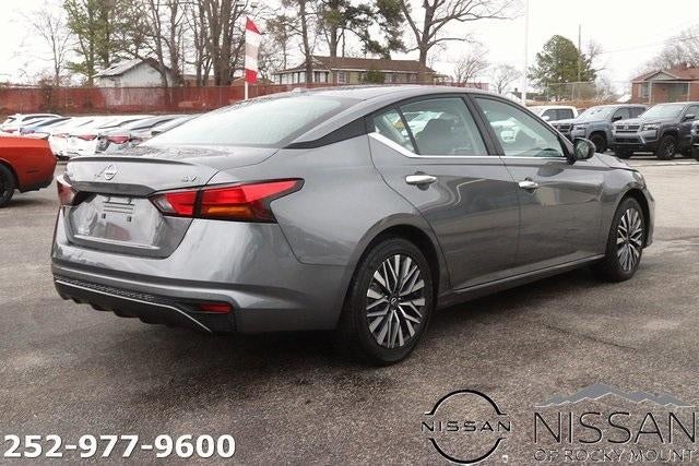 2024 Nissan Altima 2.5 SV Sedan