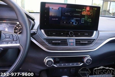 2025 Nissan Altima SV FWD