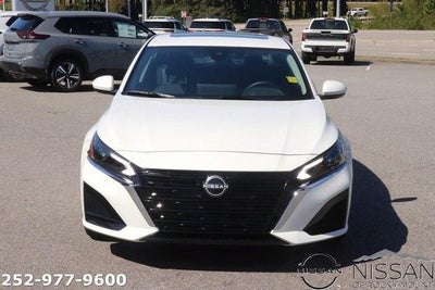 2025 Nissan Altima SV FWD