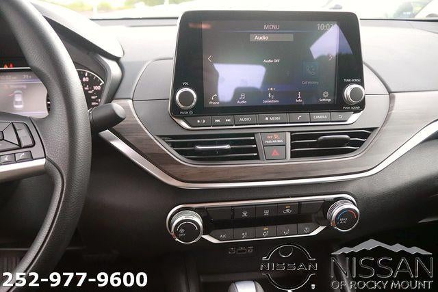 2026 Nissan Altima SV FWD