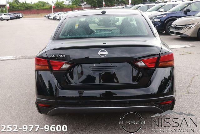 2026 Nissan Altima SV FWD
