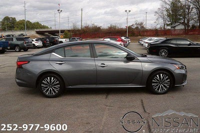 2024 Nissan Altima 2.5 SV Sedan