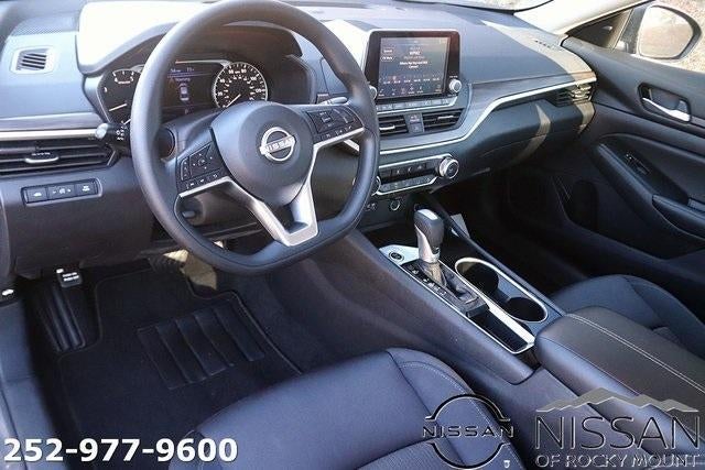 2024 Nissan Altima 2.5 SV Sedan