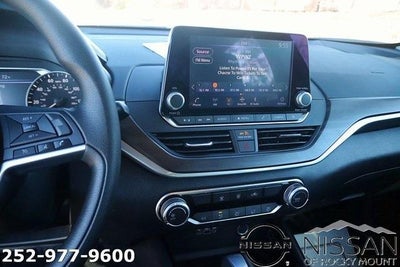 2024 Nissan Altima 2.5 SV Sedan