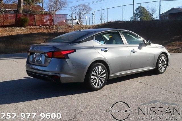 2024 Nissan Altima 2.5 SV Sedan