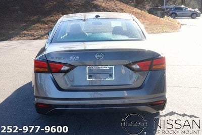 2024 Nissan Altima 2.5 SV Sedan