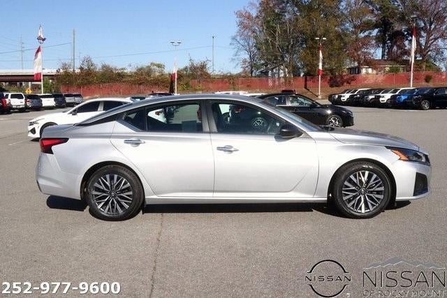 2024 Nissan Altima 2.5 SV Sedan