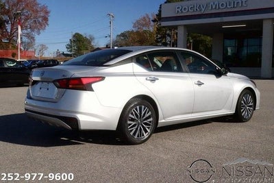 2024 Nissan Altima 2.5 SV Sedan