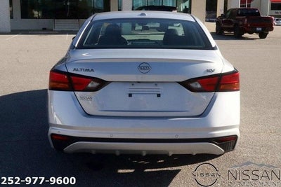2024 Nissan Altima 2.5 SV Sedan