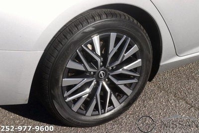 2024 Nissan Altima 2.5 SV Sedan