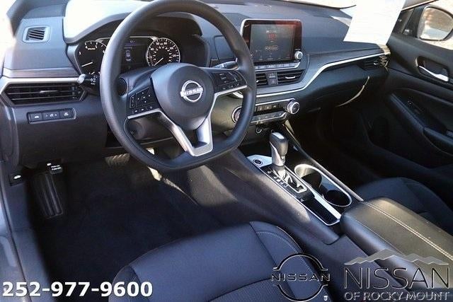 2024 Nissan Altima 2.5 SV Sedan