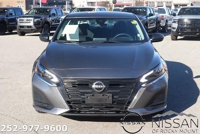 2024 Nissan Altima 2.5 SV Sedan